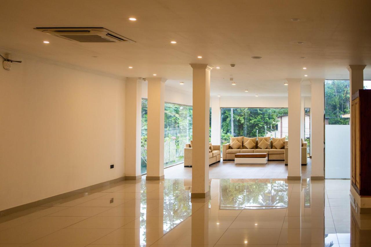 Hotel Ganthera קנדי מראה חיצוני תמונה