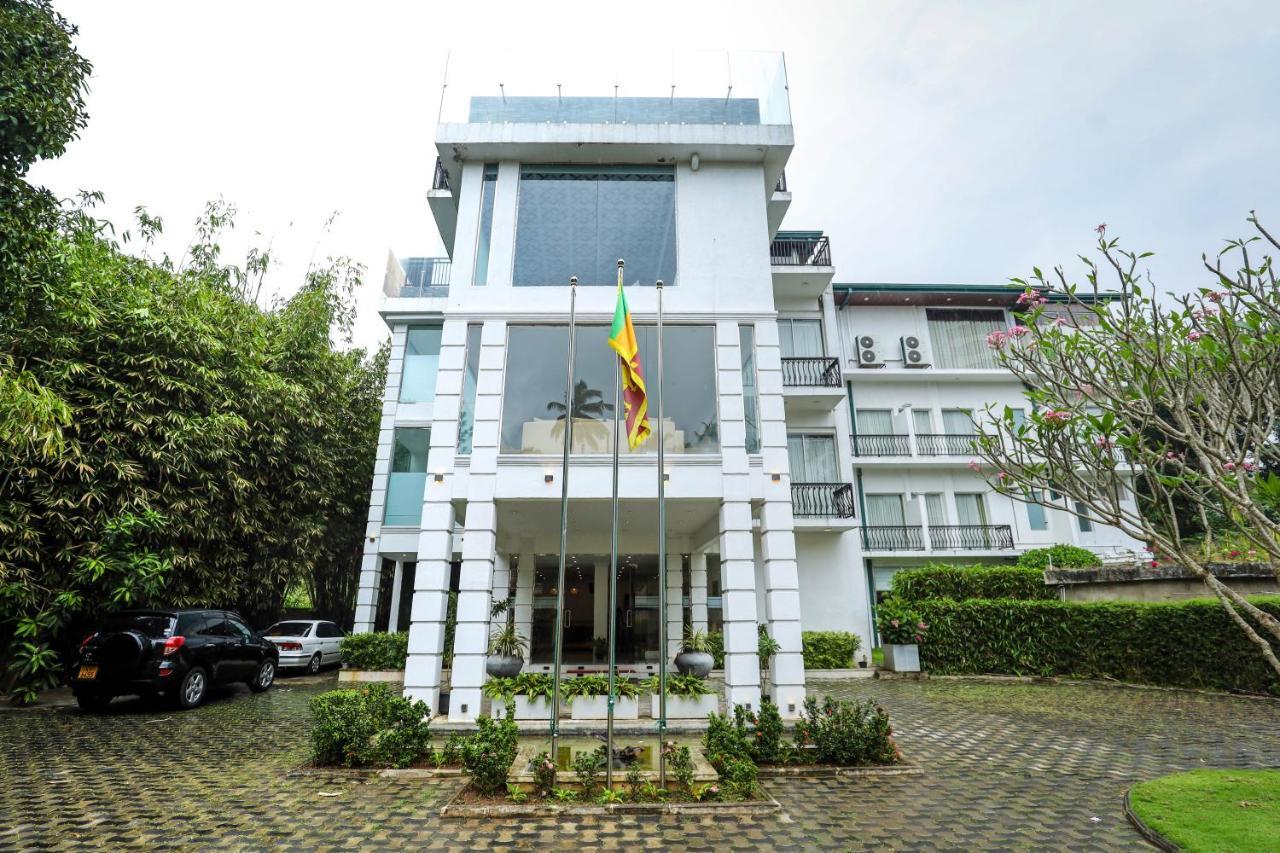 Hotel Ganthera קנדי מראה חיצוני תמונה
