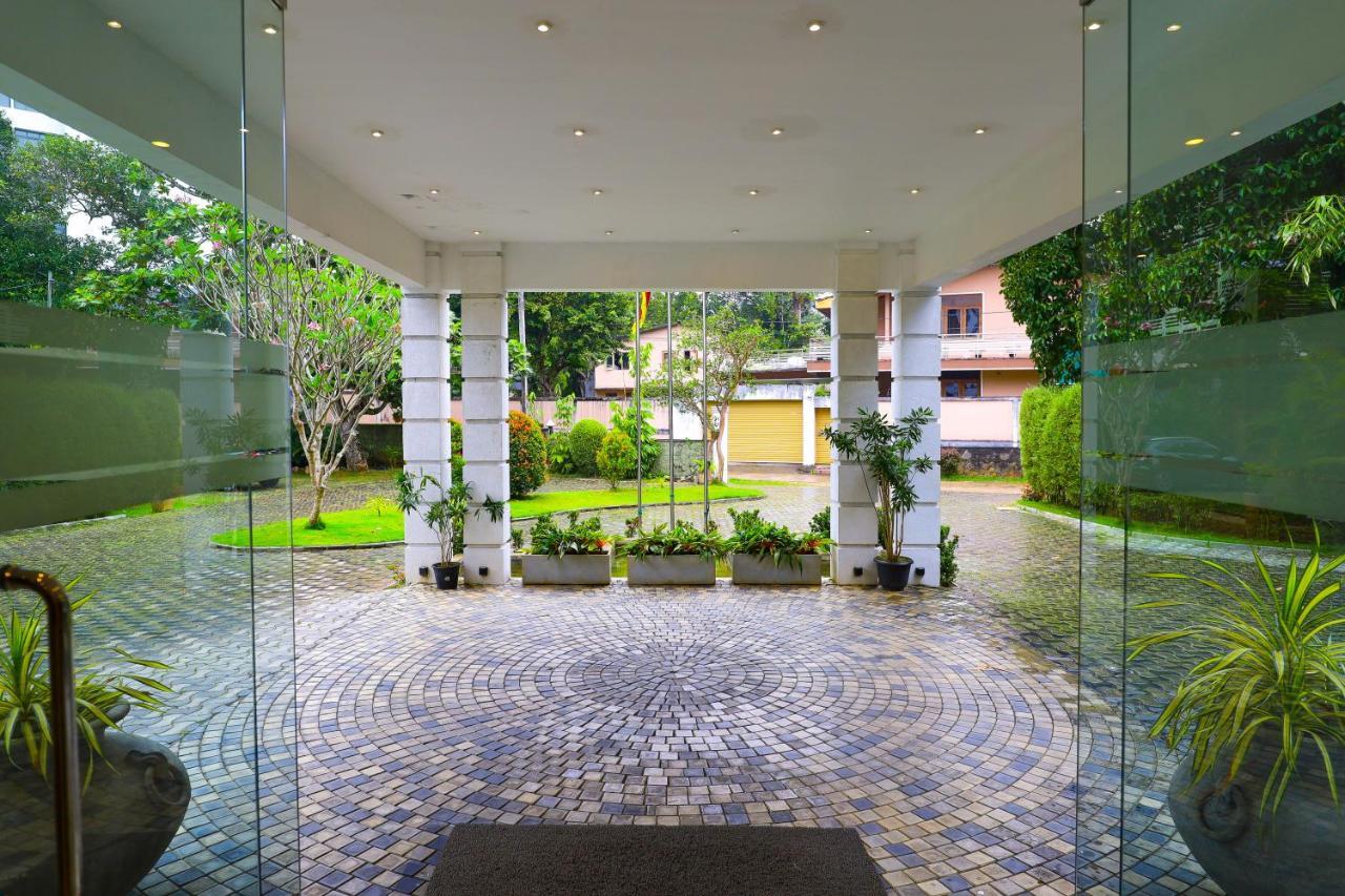 Hotel Ganthera קנדי מראה חיצוני תמונה